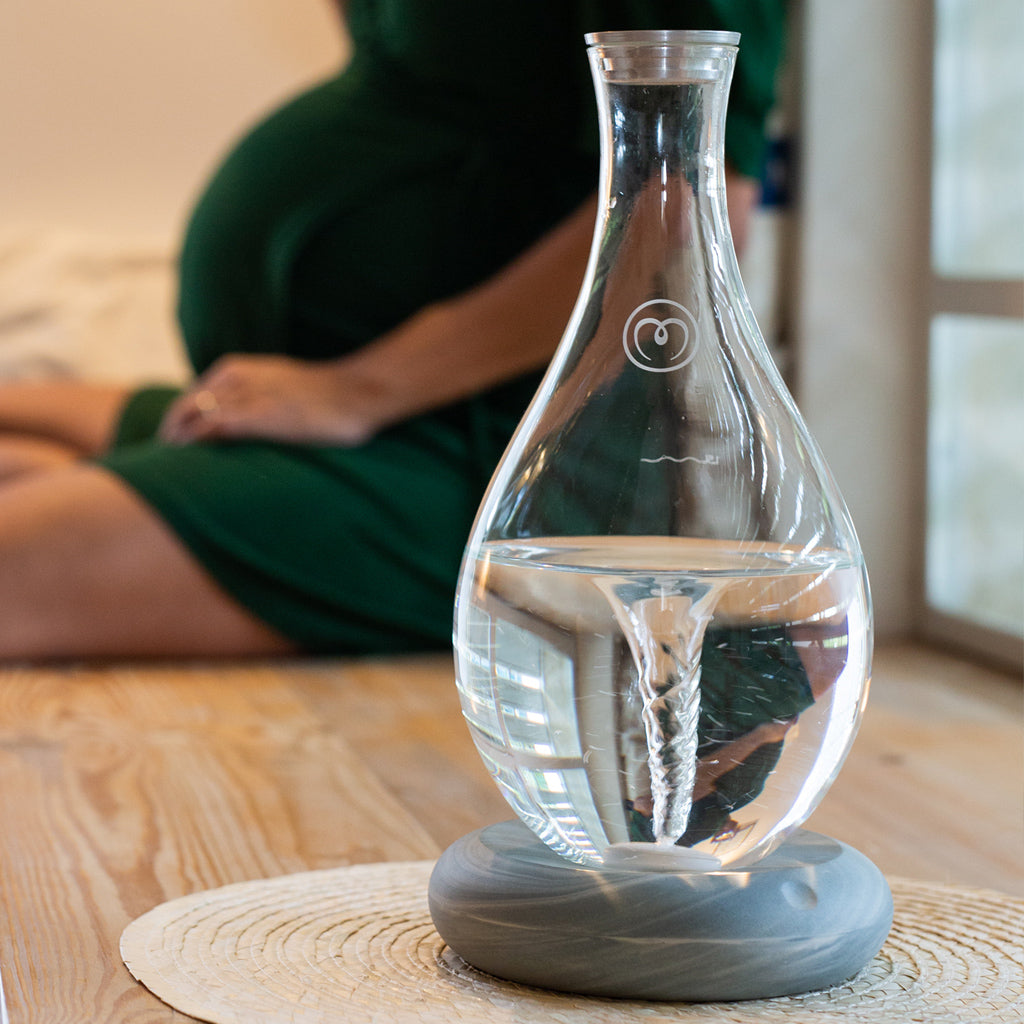 MAYU Water Carafe  Hand-blown, Drop-shaped, 100% Grade A Borosilicate  Glass – Mayu Water